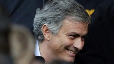 NA VÝZVDÁCH. José Mourinho se objevil na zápase Manchesteru United, s ním se