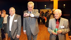 Miroslav Šlouf, Miloš Zeman a Miroslav Grégr během ustavujícího shromáždění...