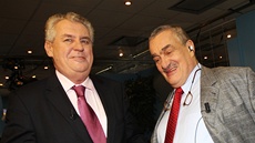 Karel Schwarzenberg a Miloš Zeman ve studiu České televize v pořadu Otázky...