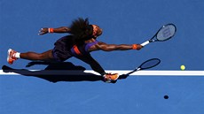 Serena Williamsová z USA bhem utkání 3. kola Australian Open proti Ayumi