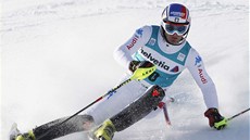 Italský lya Manfred Mölgg pi slalomu Svtového poháru v Adelbodenu. 
