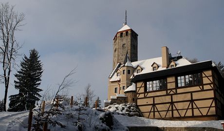 Liebeigové nechali postavit i libereckou Výinu ve stylu stedovkých hrad s...