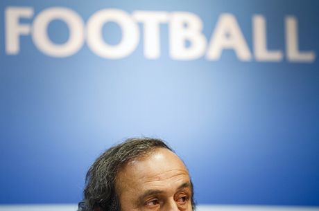Michel Platini, prezident UEFA, na tiskové konferenci.