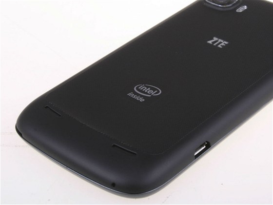 První smartphone s procesorem Intel na eském trhu - ZTE Grand X In
