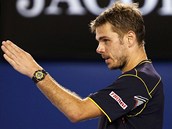 PJDE TO TAKHLE? Stanislas Wawrinka v souboji proti Novaku Djokoviovi na