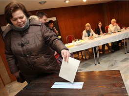 Strana Vratislava Myne byla v Osvtimanech spn, Milo Zeman dostal ve