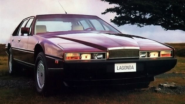 Rok 1976 pinesl hranat model Lagonda, kter moc pznivc nezskal. Stl stejn jako rolls-royce, ale kvli sloit elektroinstalaci byl hodn poruchov.