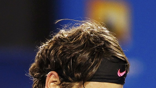 POJ! Roger Federer se povzbuzuje v semifinle Australina Open proti Andymu Murraymu.