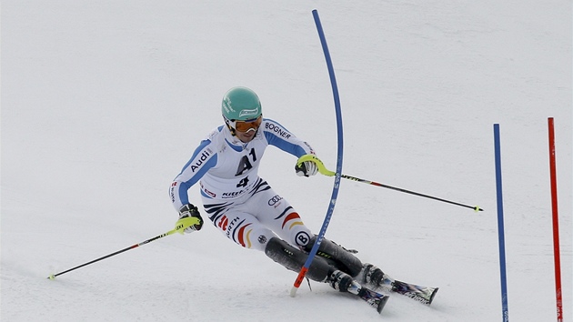 Felix Neureuther pi slalomu v Kitzbhelu