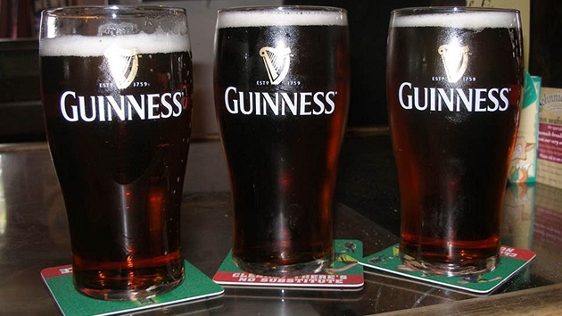 Irsko a pivo Guinness pat k sob