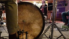 Jana Kirschner v nahrávacím studiu Sono