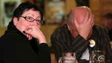 Píznivci Karla Schwarzenberga sledovali výsledky voleb v brnnské restaurace