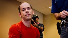 Ob�alovaný Martin Smékal u Krajského soudu v Hradci Králové. (21. 1. 2013) 