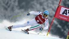 BEZ ZÁBRAN. Christof Innerhofer na trati superobího slalomu v Kitzbühelu. 