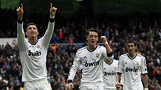 ��ASTNÝ ST�ELEC. Vít�zné gesto Cristiana Ronalda z Realu Madrid v utkání s