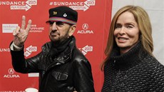 Ringo Starr a jeho manelka Barbara Bachová 