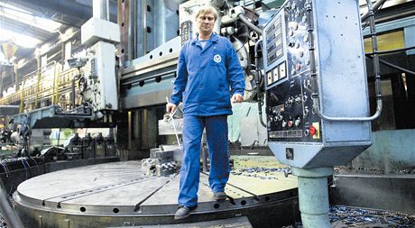Spolenost Vítkovice Heavy Machinery je v problémech, pomoci jí má majitel kopivnické Tatry.