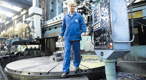 Zaměstnanci Vítkovických strojíren se těší jistotu práce díky novým zakázkám.