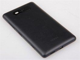 Pohled na Nokia Lumia 820