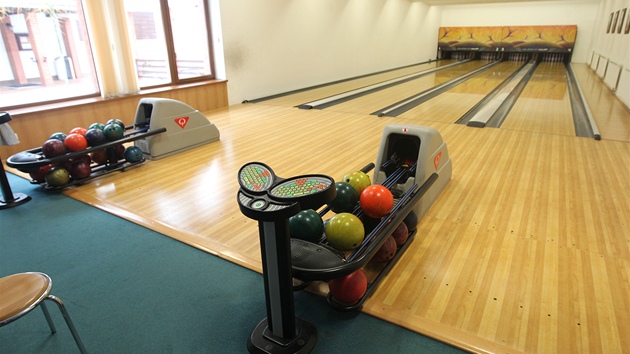 Soust penzionu Vrchovina je i bowlingov herna.