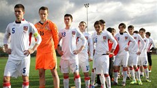 Česká fotbalová reprezentace do 16 let. V oranžovém brankářském dresu Vít