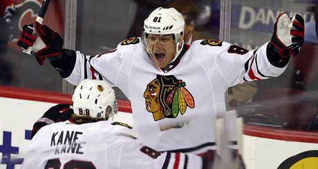 Marin Hossa a Patrick Kane slav gl Chicaga.