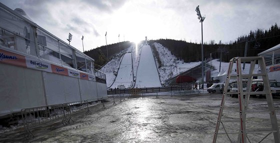 Skokanské mstky v Harrachov by mohly podle polských pedstav znovu oít pi olympijských hrách. Archivní snímek z roku 2013.