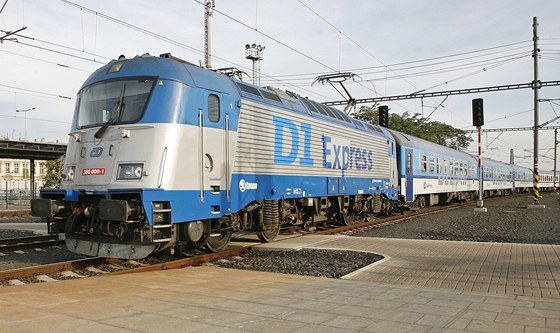 D1 Express eských drah jezdí mezi Prahou a Brnem. Patí k tomu nejlepímu, co