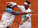 ANTUKOVÉ OBJETÍ. Argentintí tenisté David Nalbandian (vpravo) a Horacio...