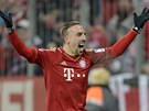 KDY SE DAÍ... Frank Ribéry jásá, jeho Bayern v bundeslize porazil Schalke 4:0.