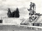 Pvodní podoba památníku v Orlové znieného Poláky v roce 1938. Po 2. svtové...