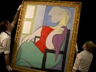 Pablo Picasso: ena, sedící u okna