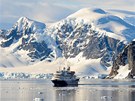 Hornaté pobeí Antarktického poloostrova