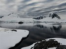 Fotogenická obloha nad Antarktidou