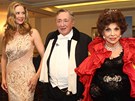 Mira Sorvino, Richard Lugner a Gina Lollobrigida na vídeském Plese v Opee (7....