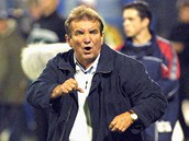 Trenér FK Teplice Dušan Uhrin při utkání s Baníkem Ostrava (8. září 2001)