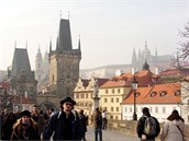 Turisti v Praze (ilustraní foto)