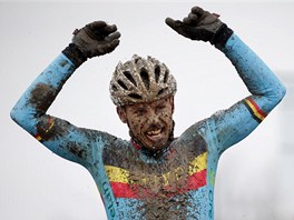 Belgický cyklokrosa Sven Nijs se v americkém Louisville stává mistrem svta.