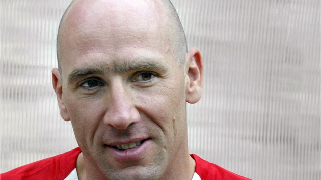 Jan Koller p�ijede kv�li turnaji v plá�ovém fotbale a� z Monaka.