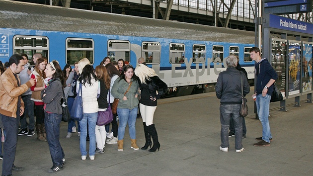 D1 Express Českých drah na pražském hlavním nádraží.