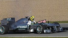 Nico Rosberg na dráze v Jerezu vydržel jen 14 kol. Pak začal jeho Mercedes