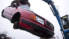 Na poslední cestu jde auto bez kol