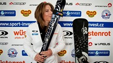 Ester Ledecká reprezentuje zemi ve snowboardingu a alpském ly�ování.