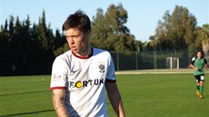 POZORNOST. Václav Kadlec ze Sparty pozorn sleduje hru.