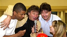 Ray Koranteng, Standa Hloek, Tomá Vavinec a Lucka erníková na bowlingu