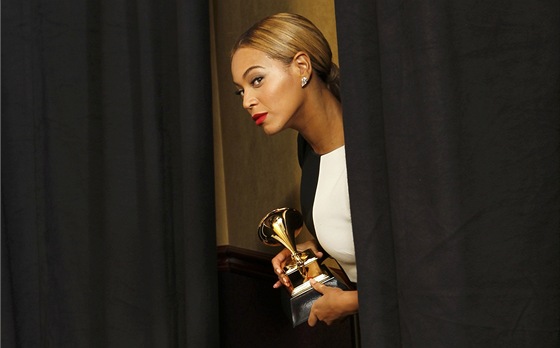 Beyoncé s cenou Grammy za rok 2012