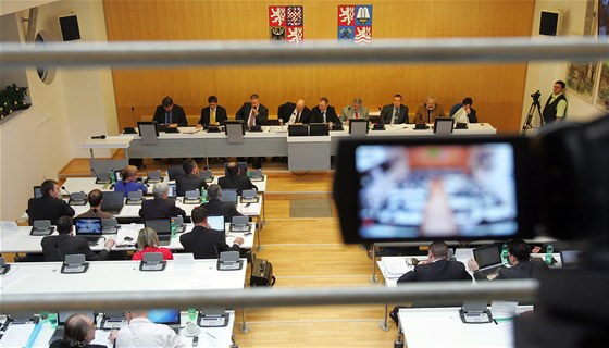 Jednání karlovarského krajského zastupitelstva (13.12. 2012)