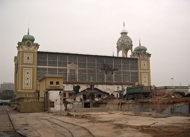 Vyhořelé výstaviště v roce 2008
