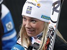 Po 1. kole slalomu vedla Frida Hansdotterová, která  spokojen rozdávala