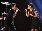 Grammy za rok 2012  frontman Maroon 5 Adam Levine a Alicia Keys 